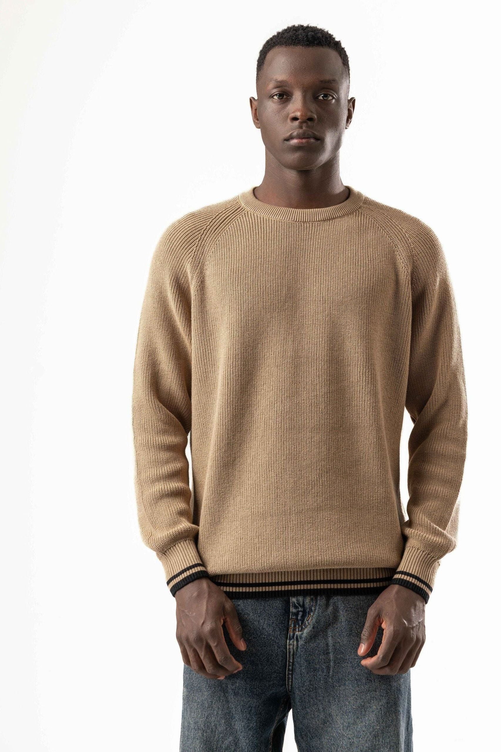 Long sleeve round knitwear